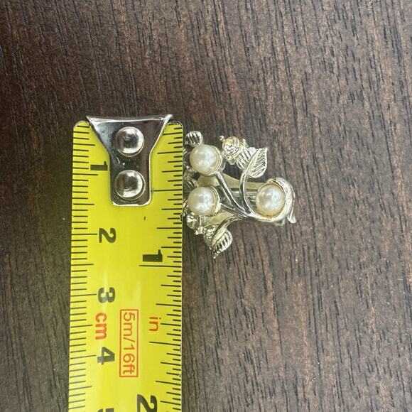 Vintage Clip On Earrings Costume Silver Tone Rhinestones Faux Pearl - Picture 11 of 11